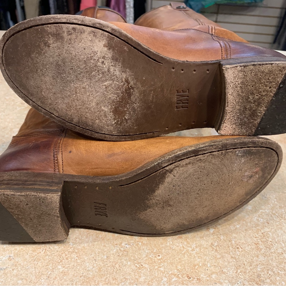 🌲Frye Boots🌲 - Picture 14 of 15